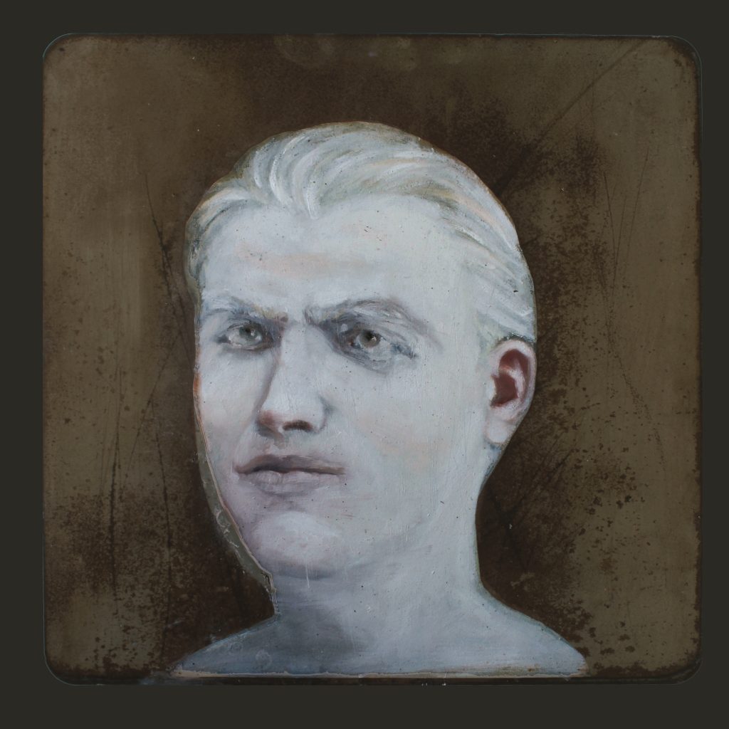 Luciferi di Pierluca Cetera. Nel 2018, la Galleria Spazio Corrosivo ha ospitato la prima mostra personale in Campania dell’artista.